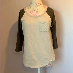 Feed for target shirt size M